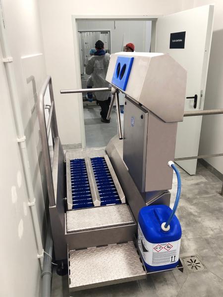 Disinfezione mani e suole